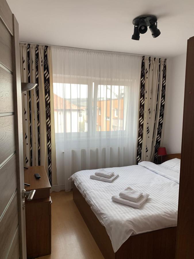 Cazare Medias, Apartament Modern 外观 照片