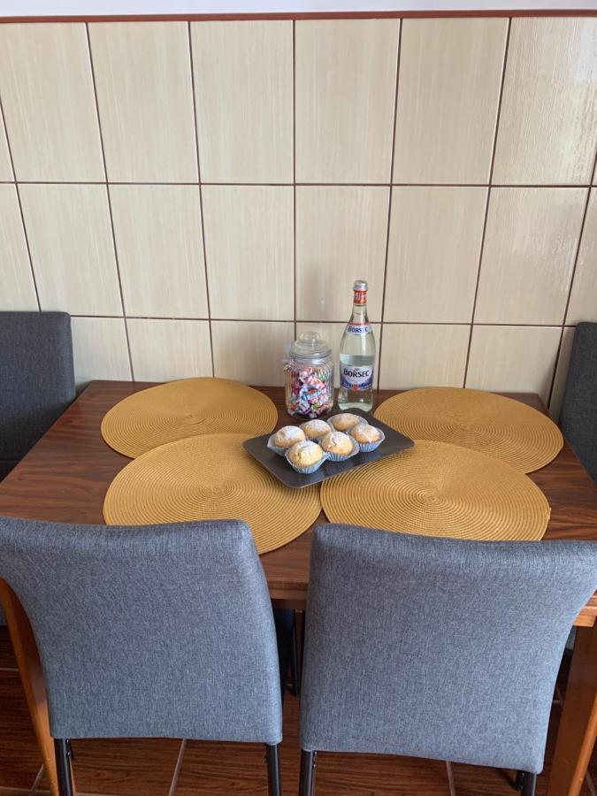 Cazare Medias, Apartament Modern 外观 照片
